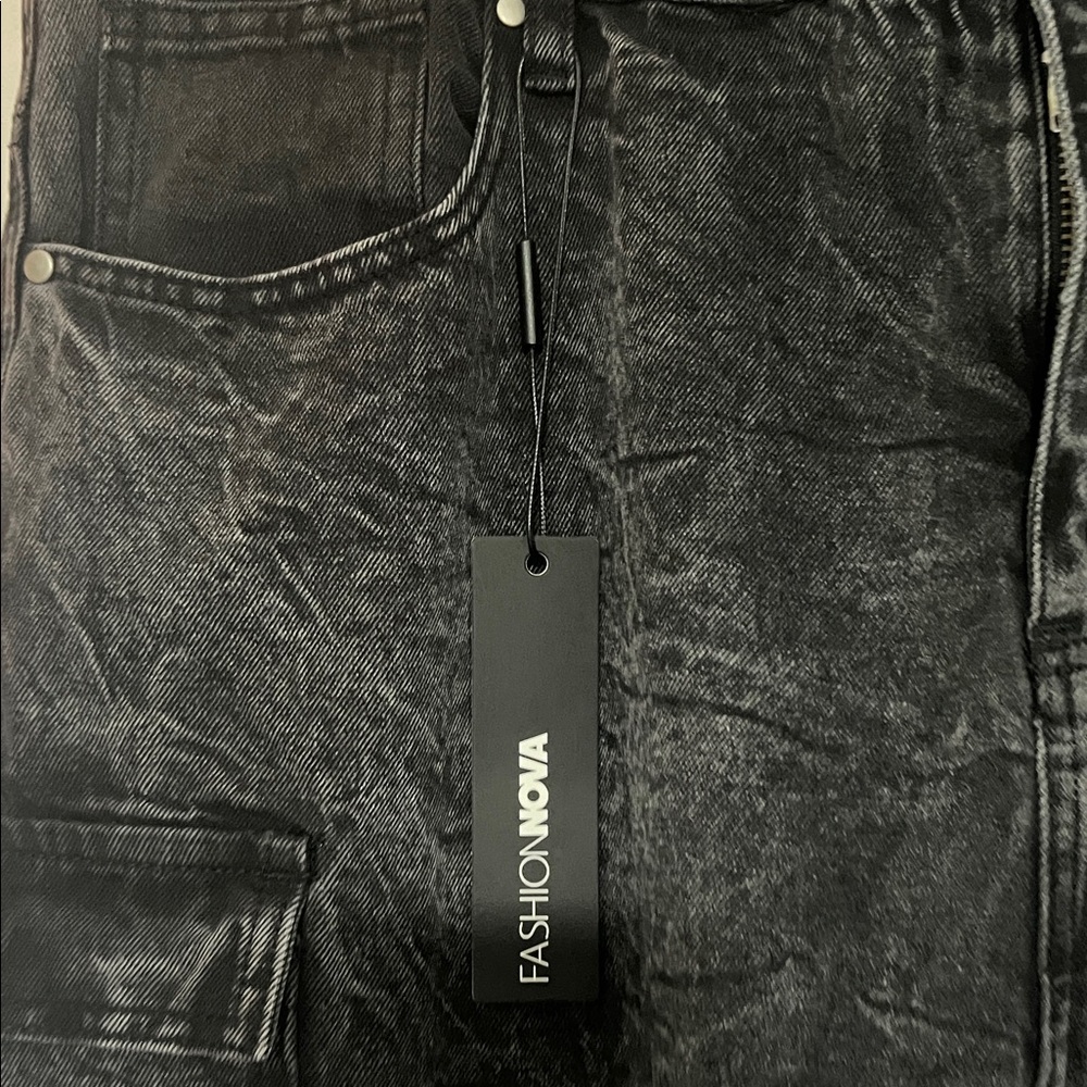 Fashion Nova Mad for you Cargo Jeans - Picture 4 of 6